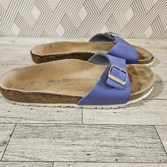 Birkenstock Lavender Slide Sandals - Picture 1 of 11
